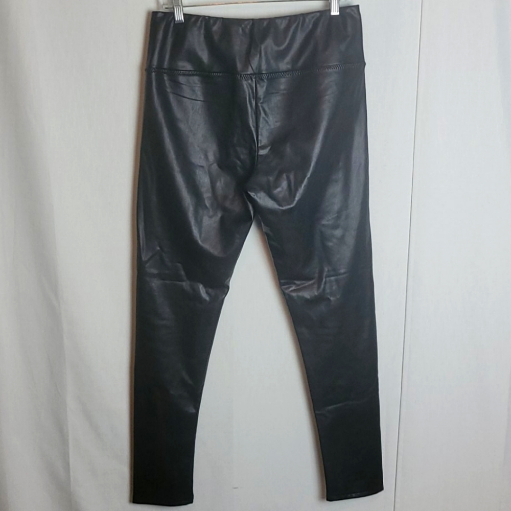 7 For All Mankind Faux Leather Leggings Black - Picture 5 of 8